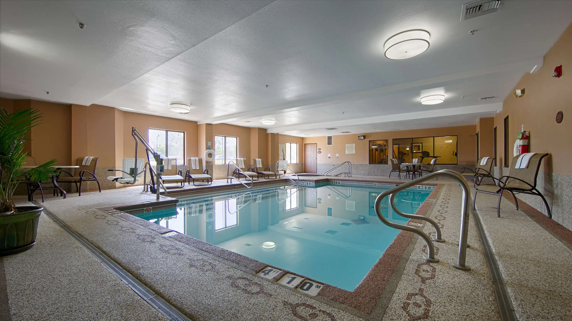 Photo - Best Western Plus Woodland Hills Hotel & Suites