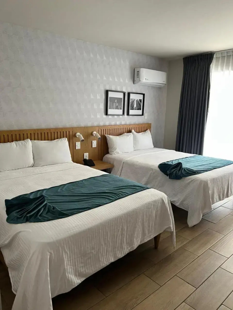 Photo - Oliva Plaza Hotel