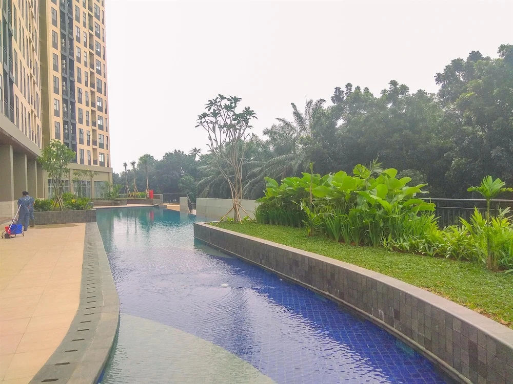 Good Place And Spacious Studio Transpark Cibubur Apartment