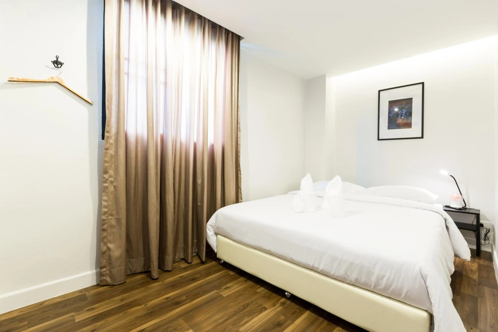 Photo - Metro Hotel