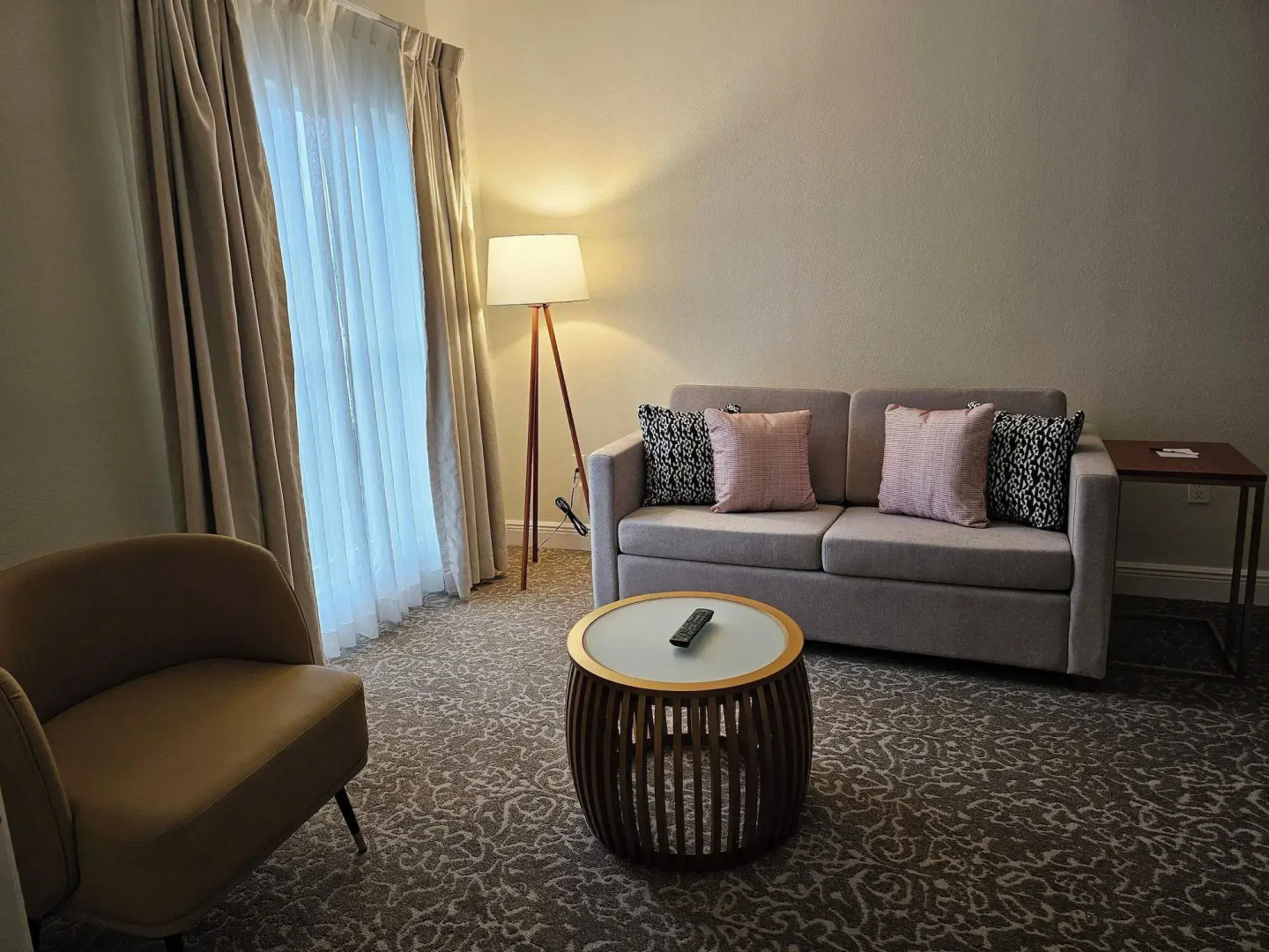 Foto - SureStay Plus by Best Western Orlando Lake Buena Vista