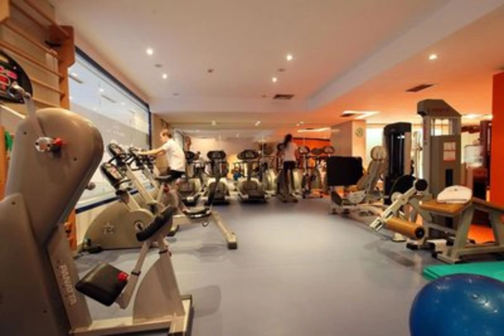 Photo - Tirana International Hotel & Conference Center