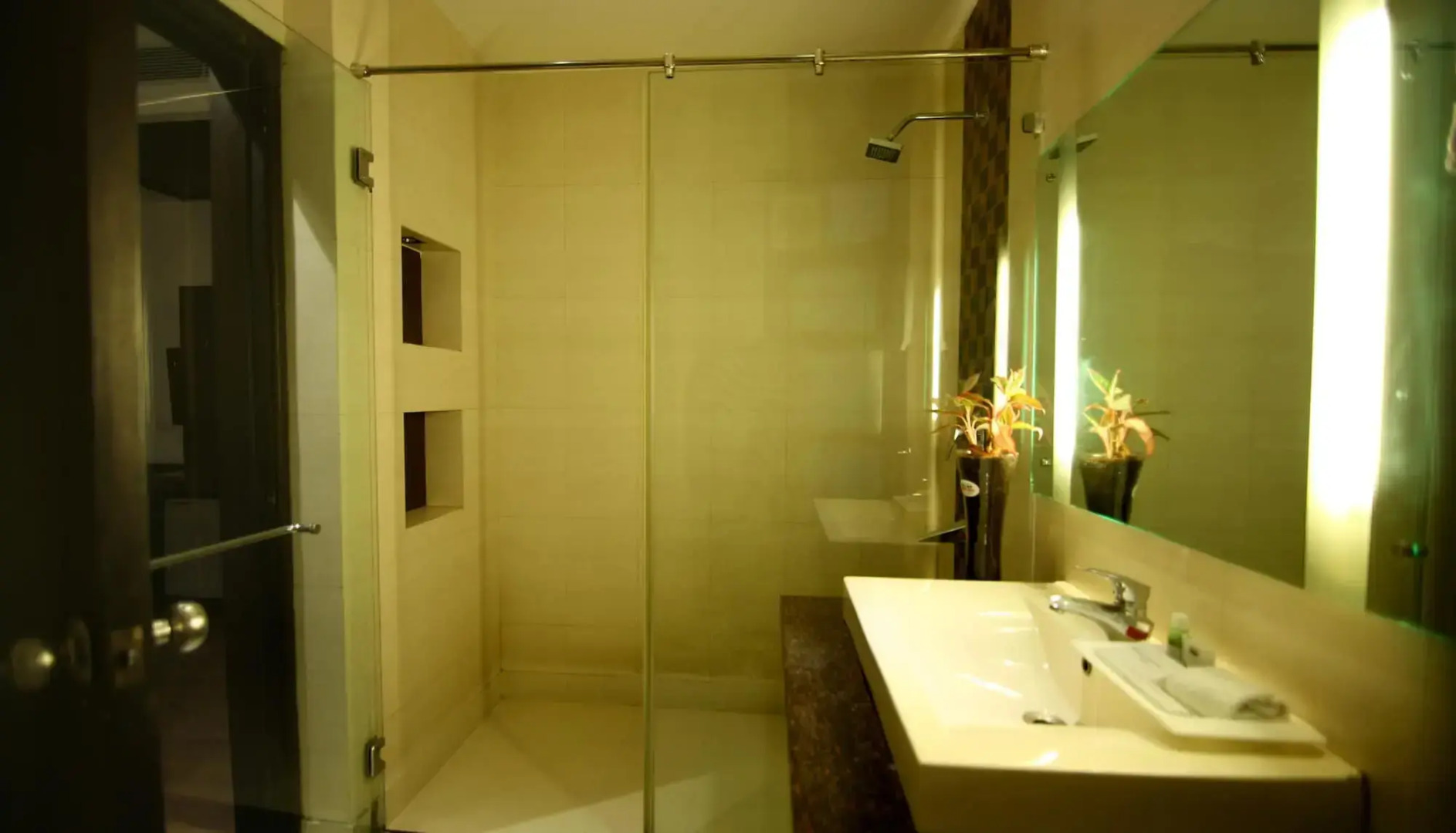 Foto - Hotel The Prime Balaji Deluxe, City Centre, With Free Airport Pickup