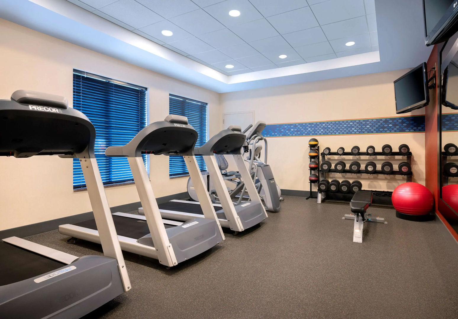 Photo - Hampton Inn by Hilton Boston/Cambridge