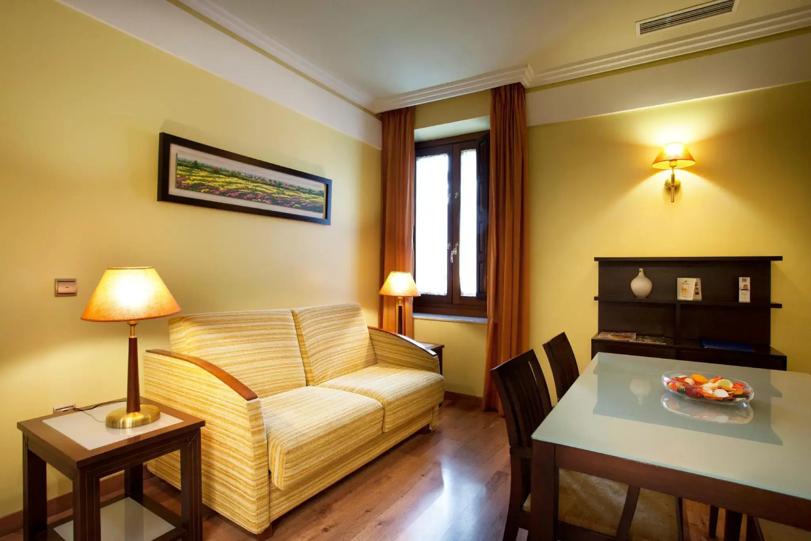 Foto - Suites Gran Vía 44