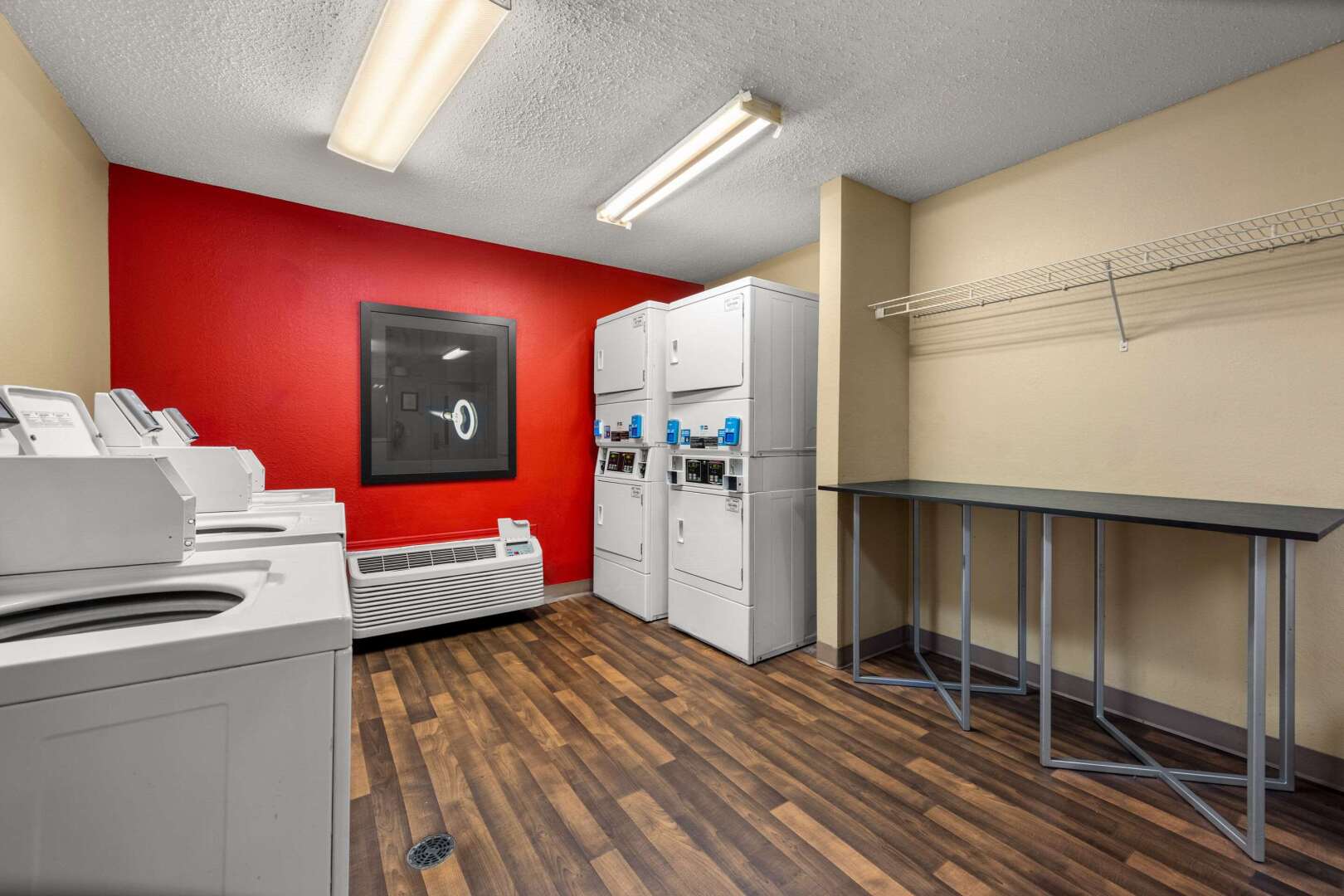 Foto - Suburban Studios Houston North I-45