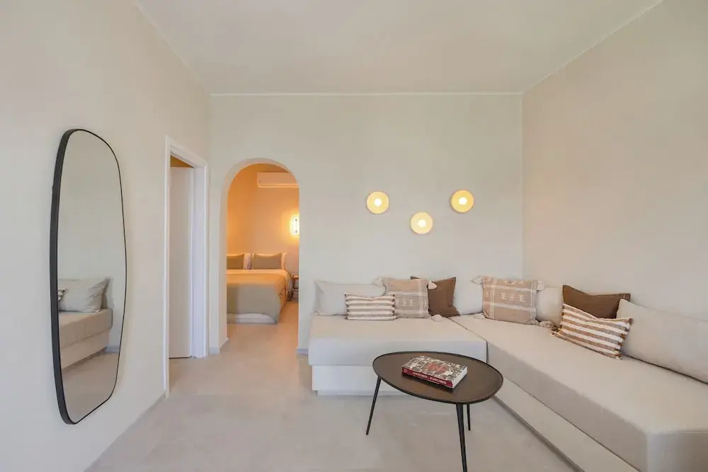 Photo - Surupo Suites