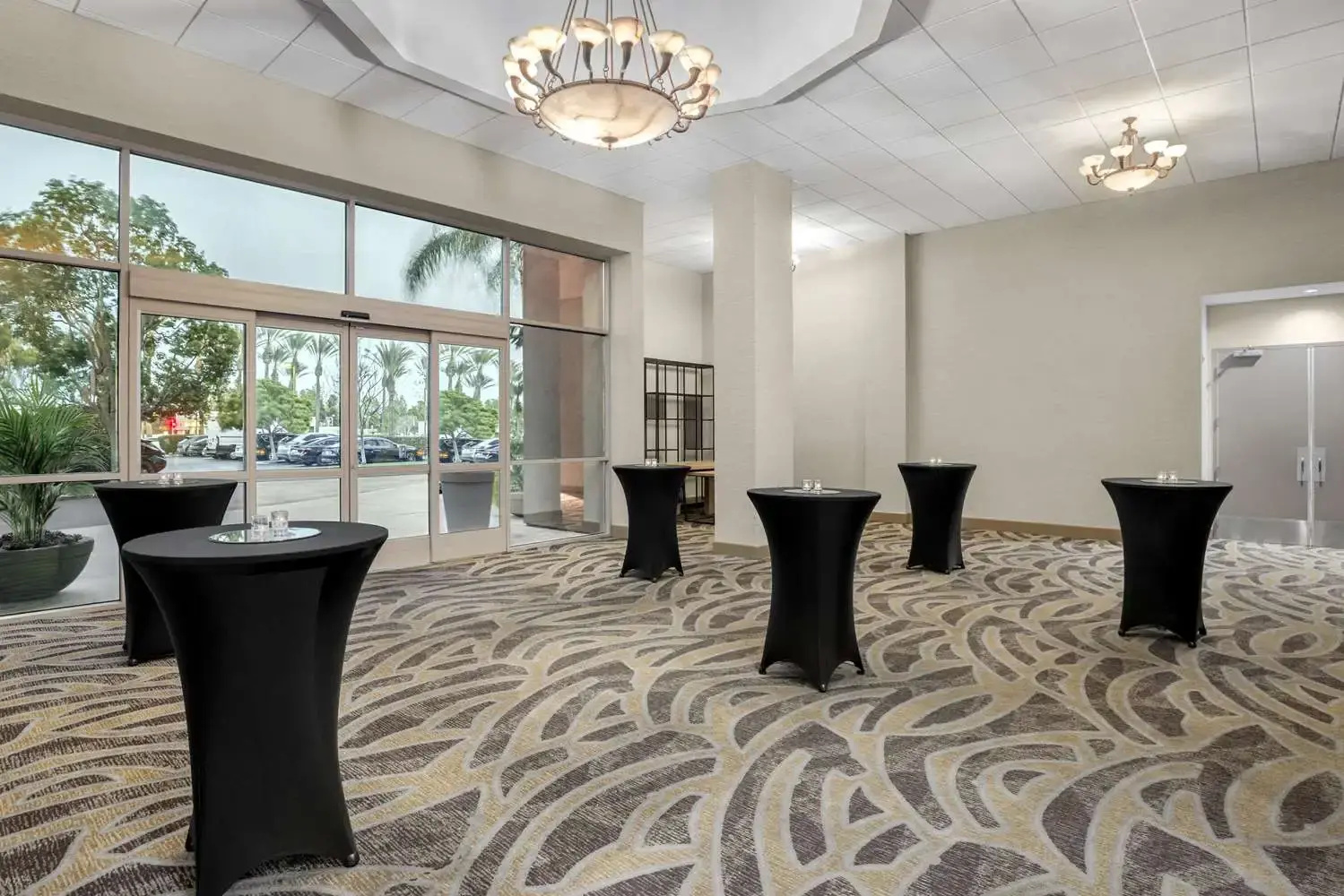Photo - Embassy Suites by Hilton Anaheim South