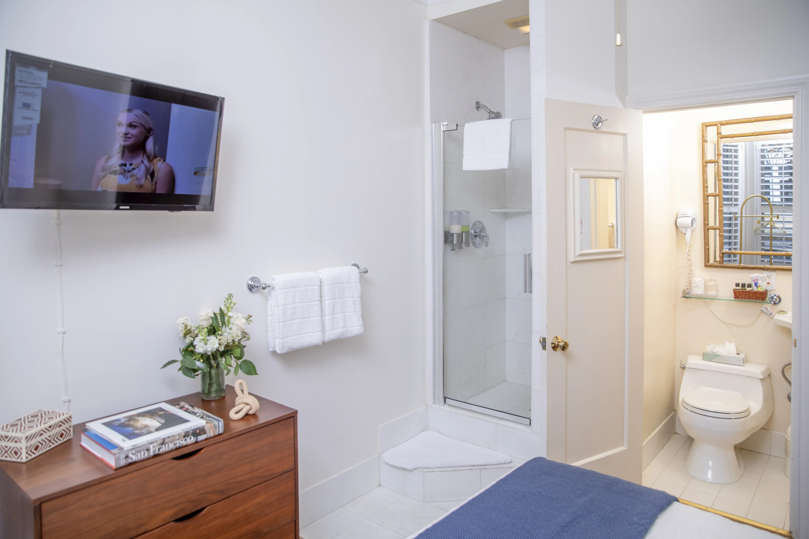 Photo - Washington Square Inn