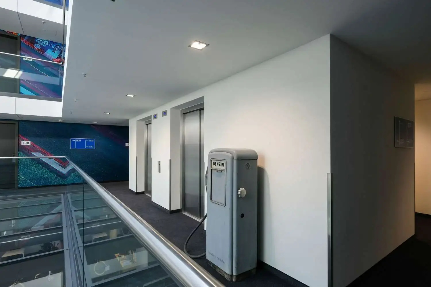 Foto - V8 Hotel Köln at MOTORWORLD