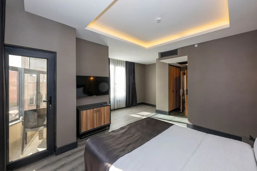 Photo - The Nirvanas Hotel