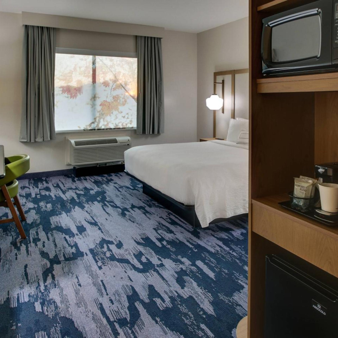 Photo - Fairfield Inn & Suites by Marriott Houston Brookhollow