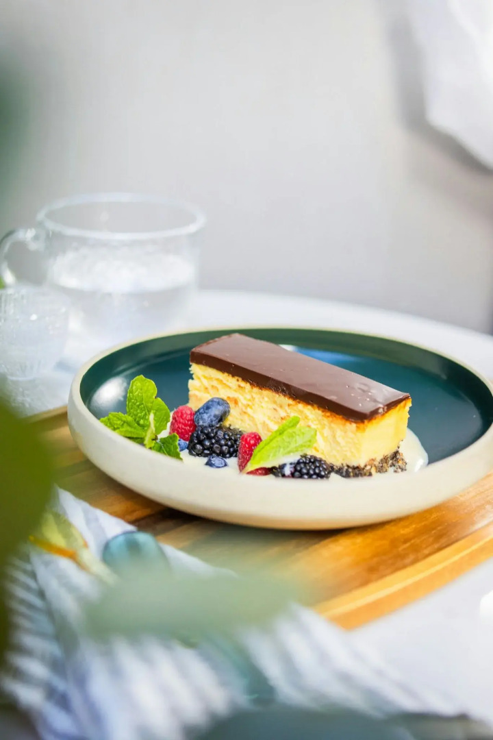 Photo - Sheraton Vancouver Guildford Hotel