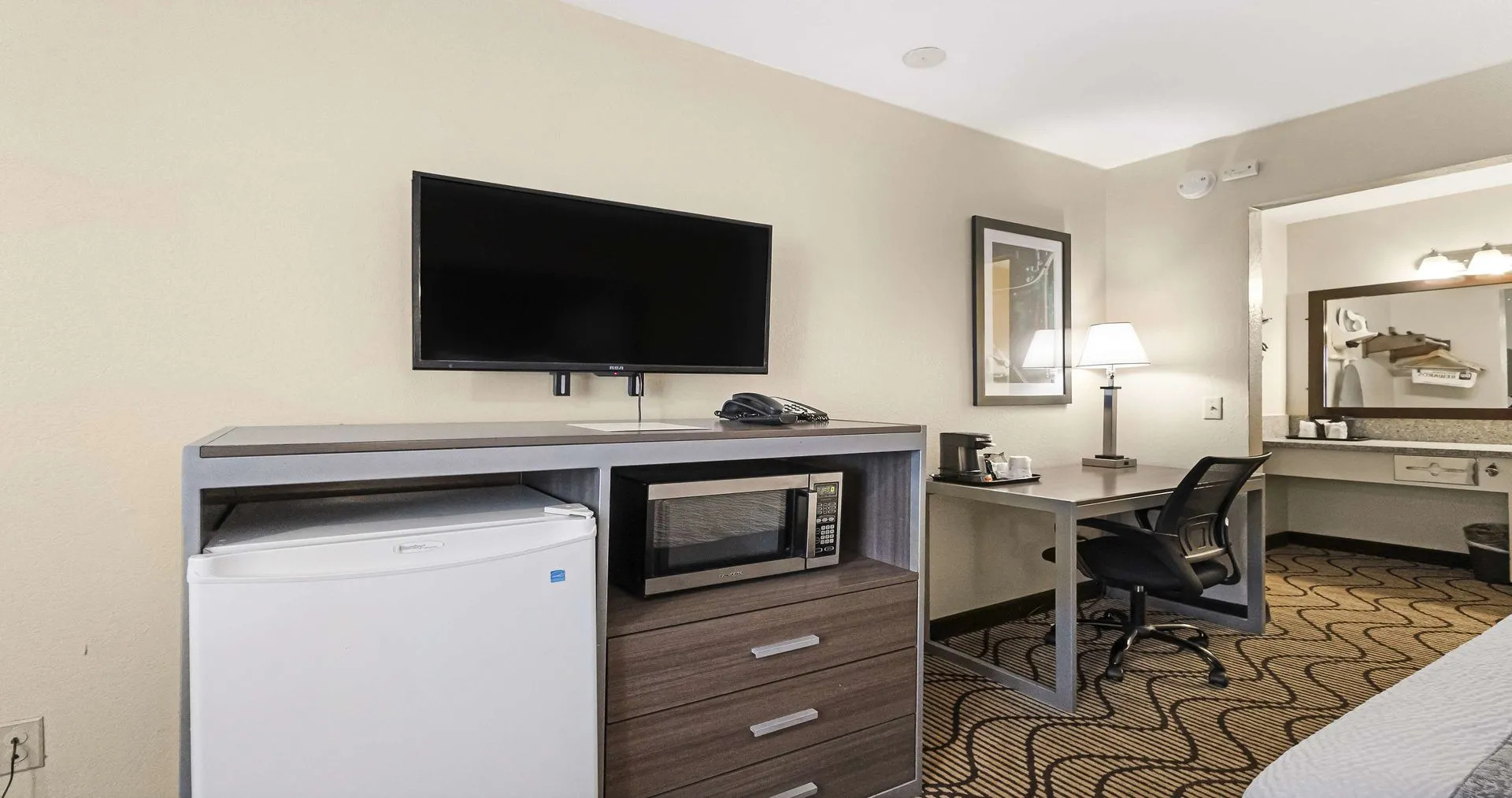 Foto - SureStay Plus Hotel by Best Western Sacramento North
