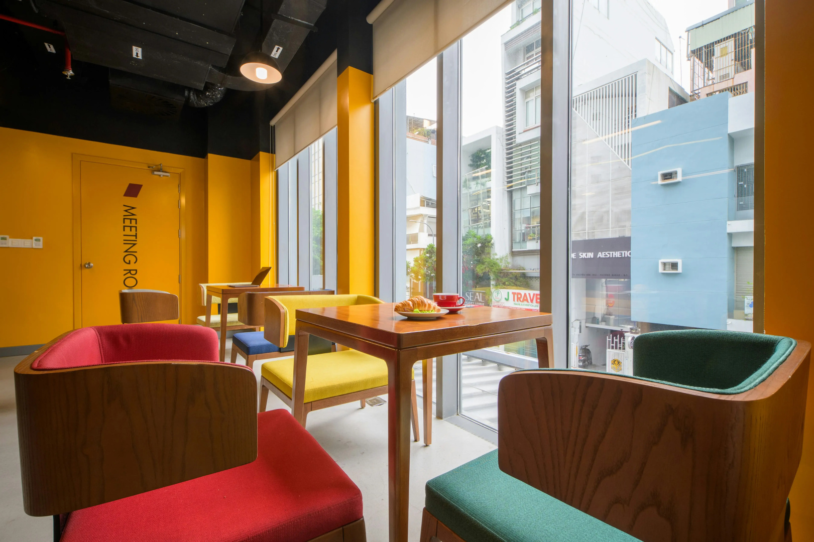 Photo - Wink Saigon Centre, Unscripted by Hyatt - 24 Hours stay