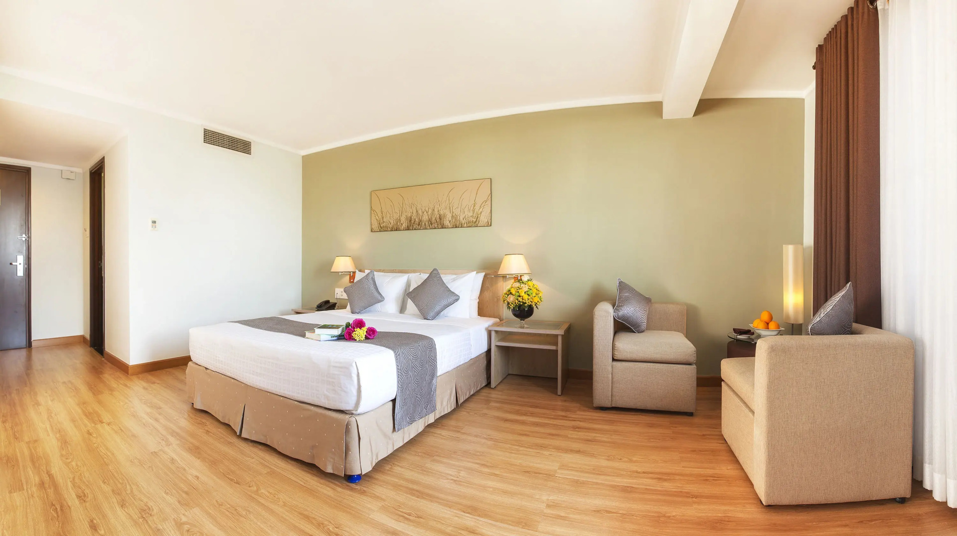 Photo - Vien Dong Hotel - Near Bui Vien Walking Street