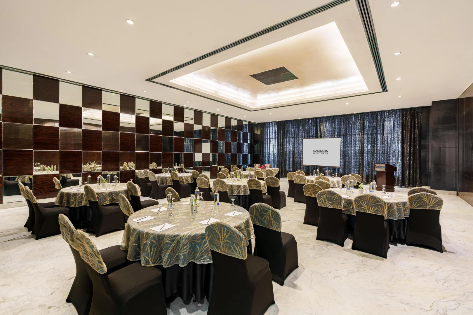 Photo - Radisson Blu Hotel New Delhi Paschim Vihar