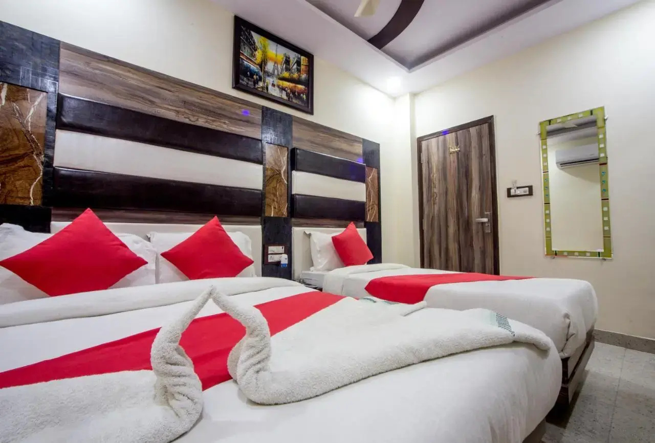 Photo - Hotel Dollar Inn