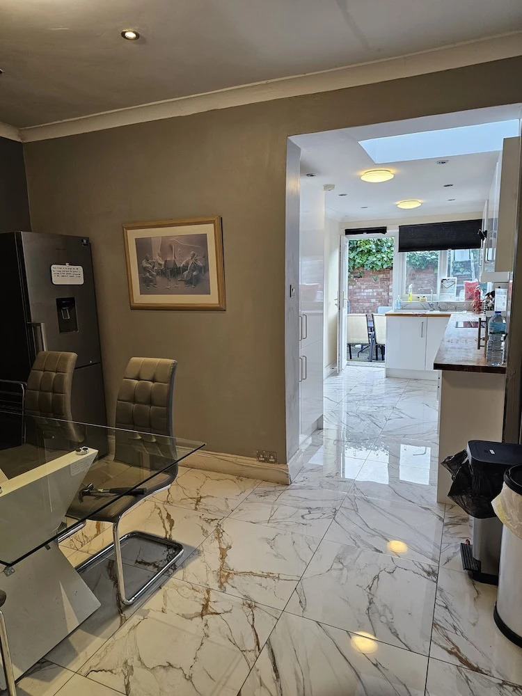 Photo - Umbrella Properties London Excel