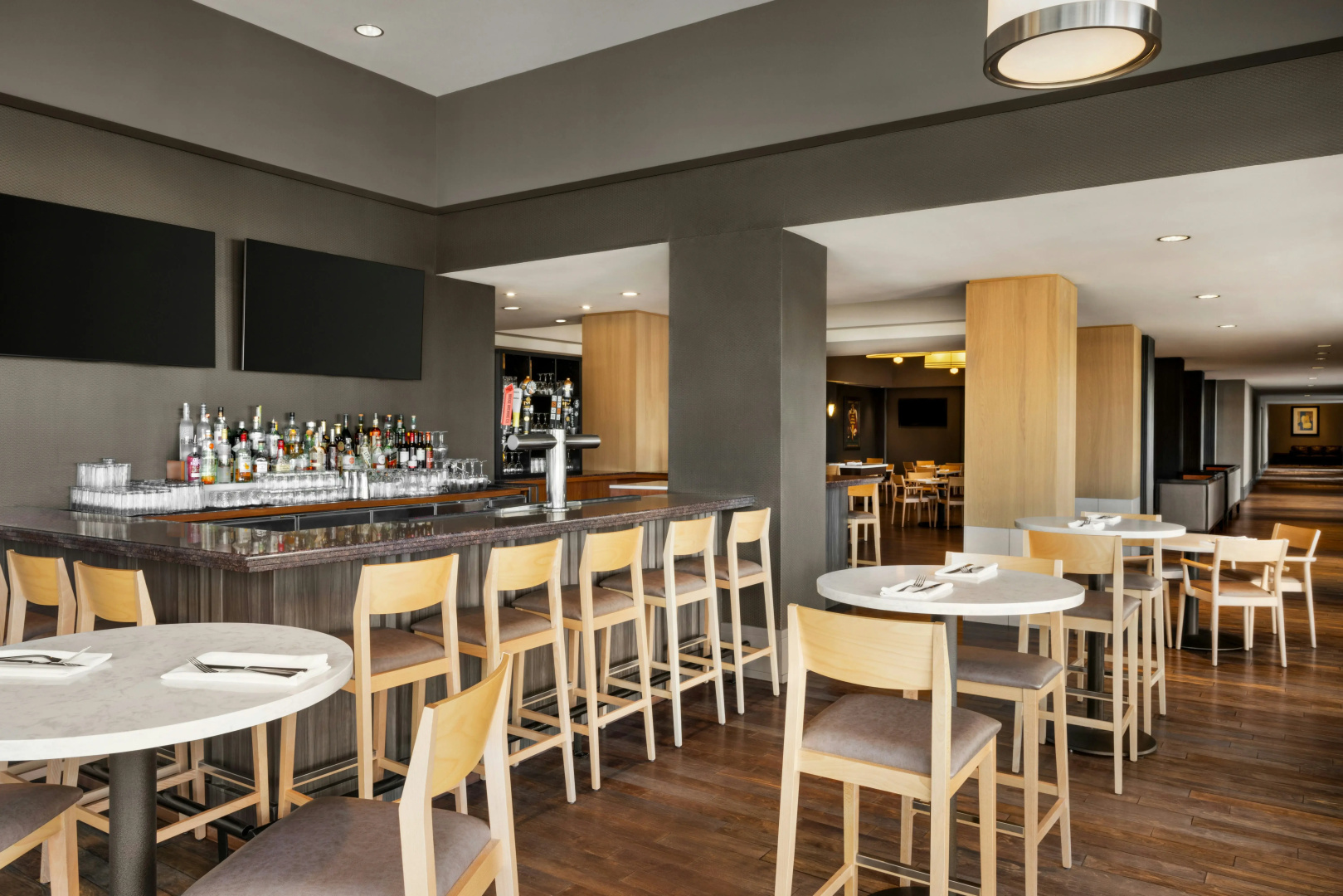 Photo - Hilton Vancouver Airport