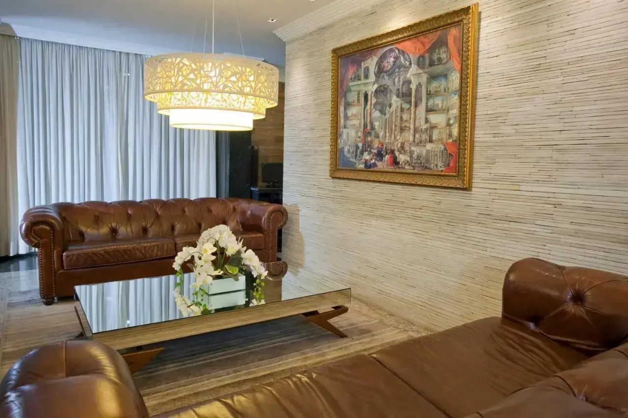 Photo - Laguna Plaza Hotel