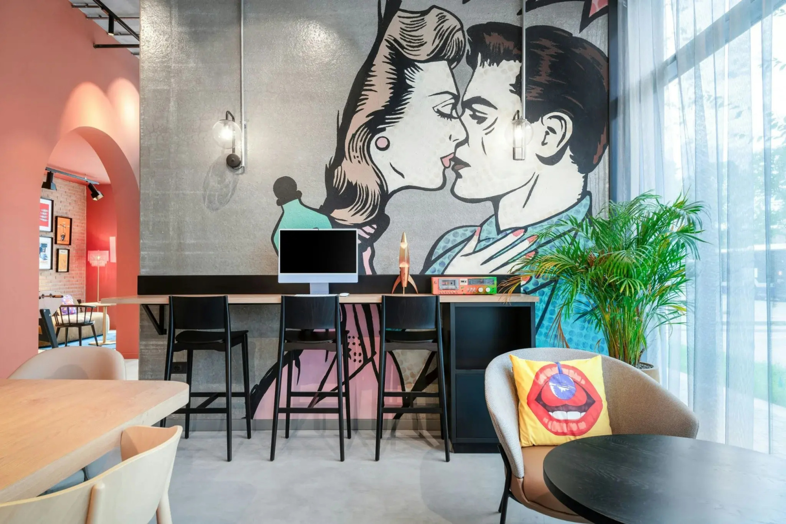 Photo - Moxy Verona