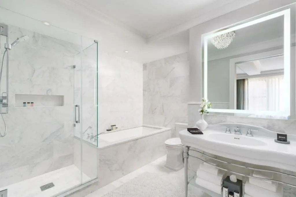 Photo - The Wallace Hotel