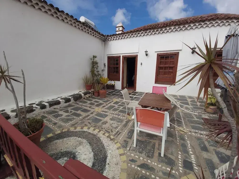 Photo - Remarkable 4-Bed Villa