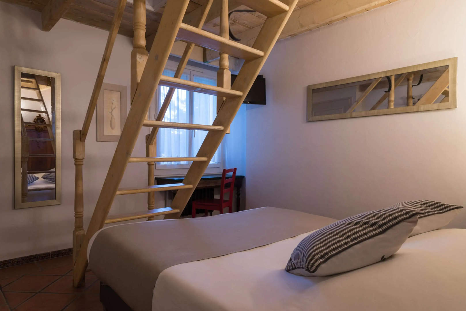 Foto - The Originals Boutique, Clair Hôtel, Martigues