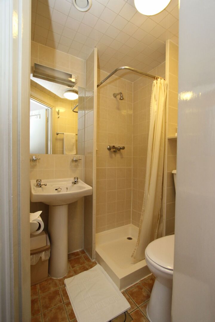 Photo - Ridgemount Hotel