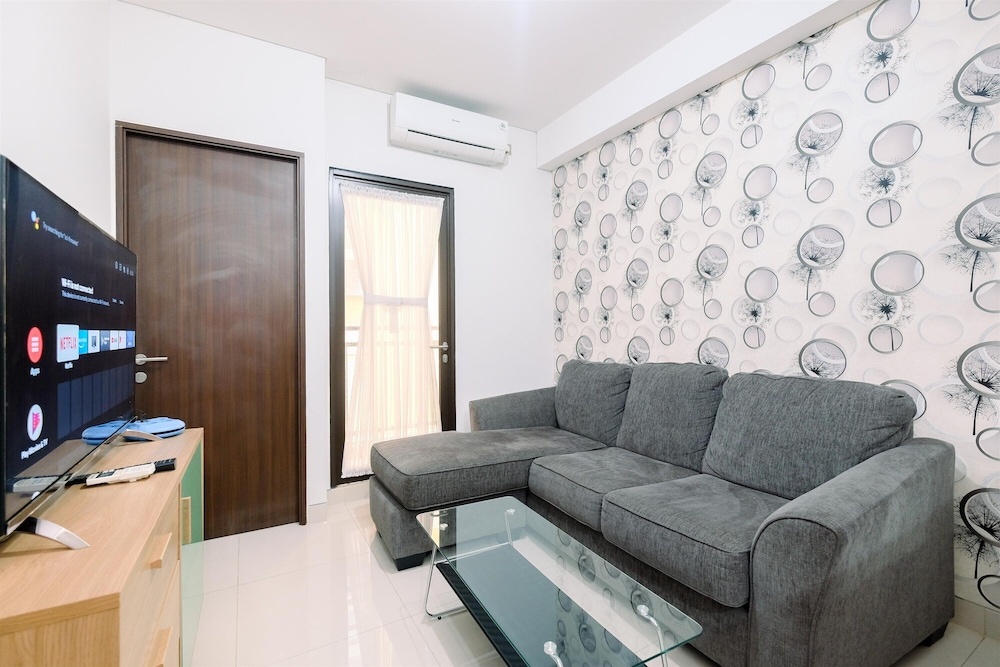 Good Deal And Relaxing 2Br Transpark Cibubur Apartment