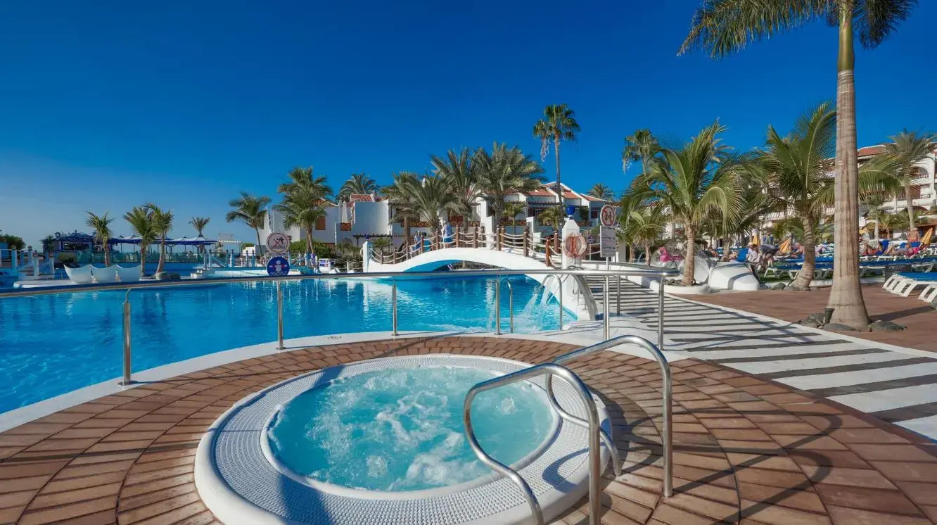 Photo - Parque Santiago IV Official