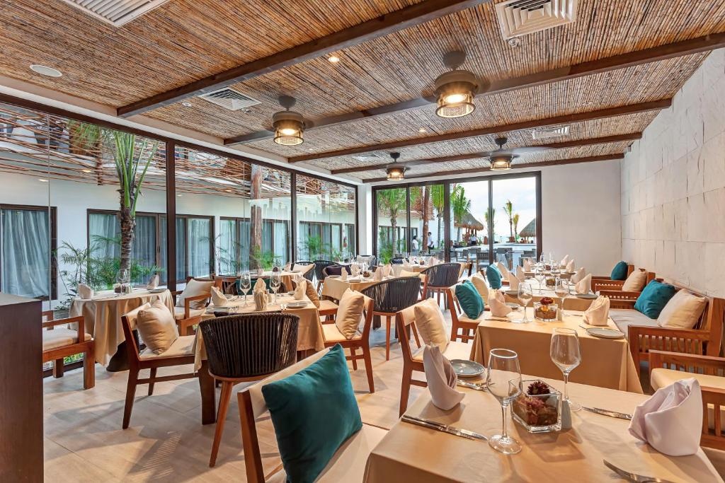 Mystique Holbox by Royalton, A Tribute Portfolio Resort, Bild 31 von 33