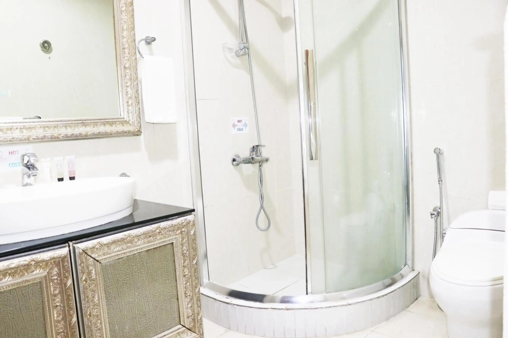 Photo - Chairmen Hotel