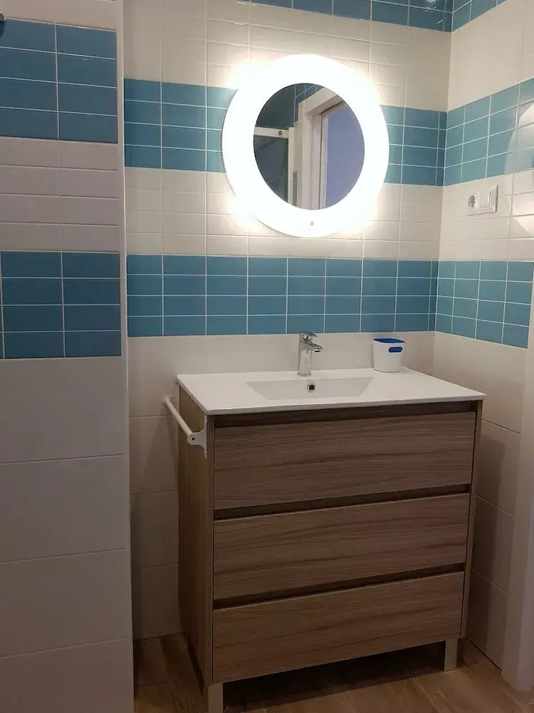 Photo - Avenida De America Tijcal