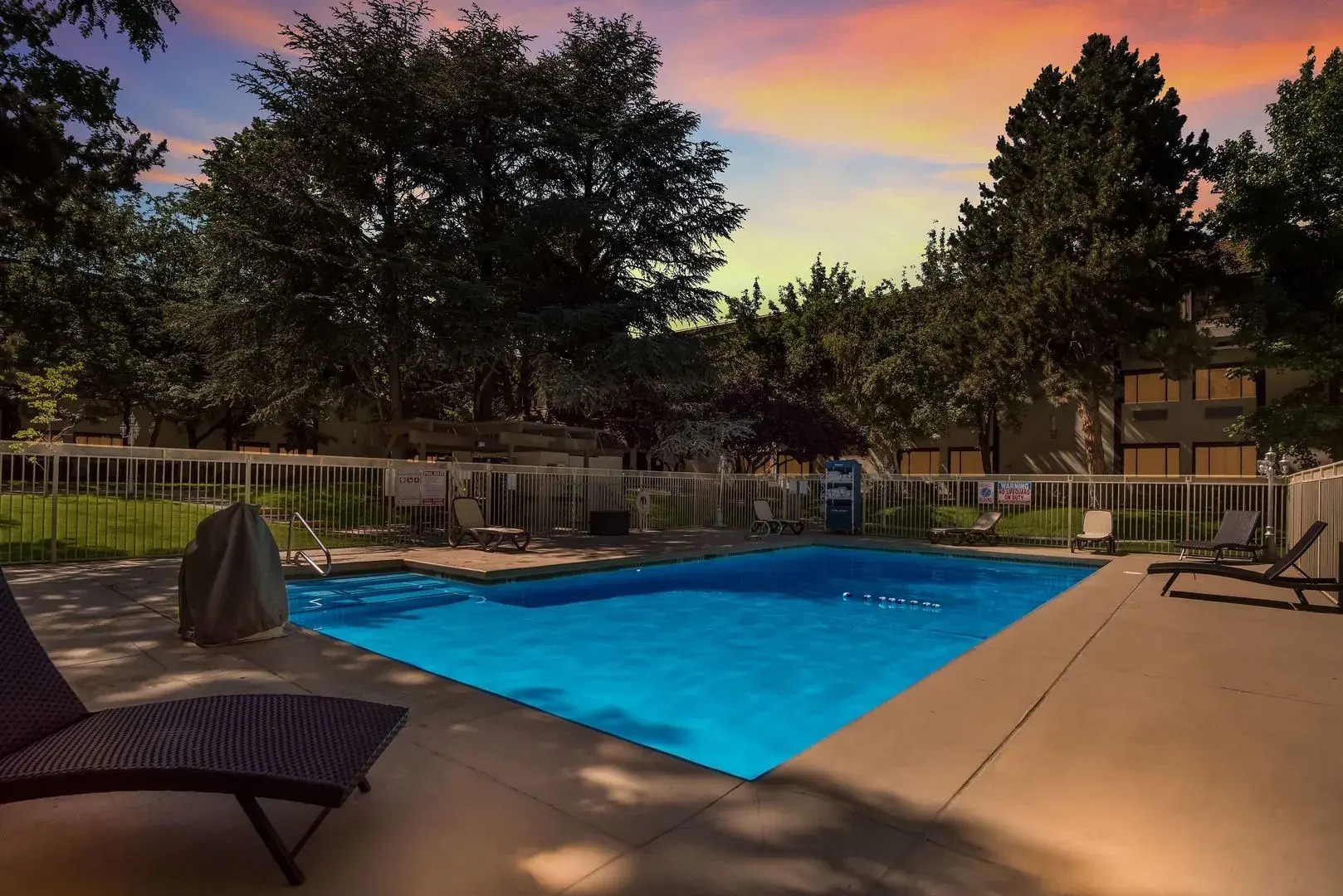 Photo - SureStay Plus Hotel by Best Western Reno Airport