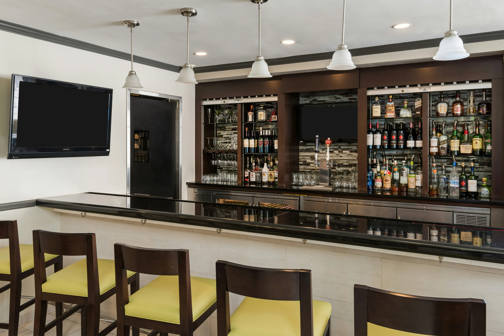 Photo - Hilton Garden Inn Westbury