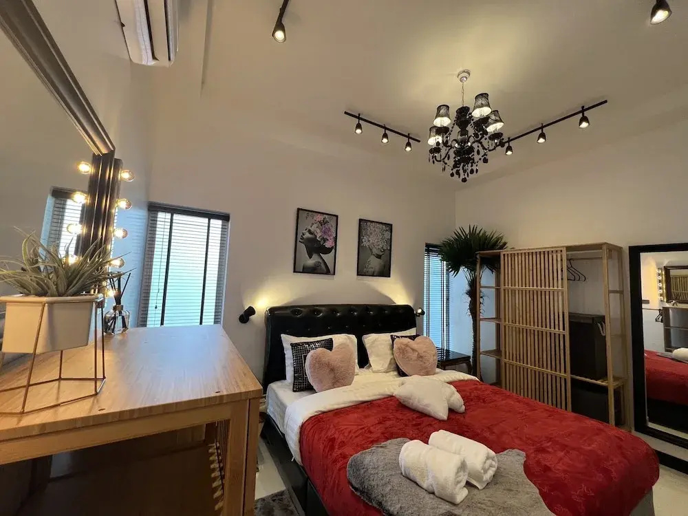 Foto - ART Pool Villa Pattaya 8 Bedroom Grand DELUXE