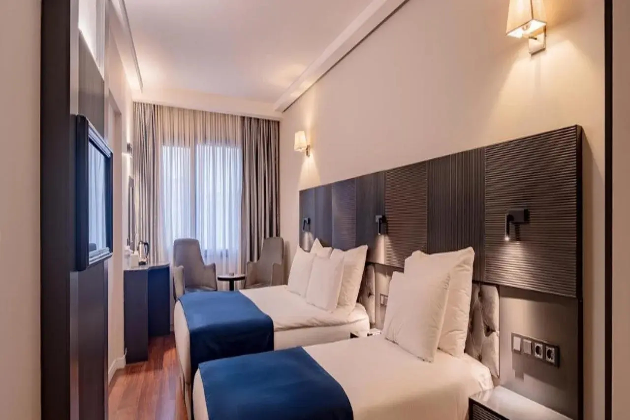 Photo - Best Western Izmir Hotel