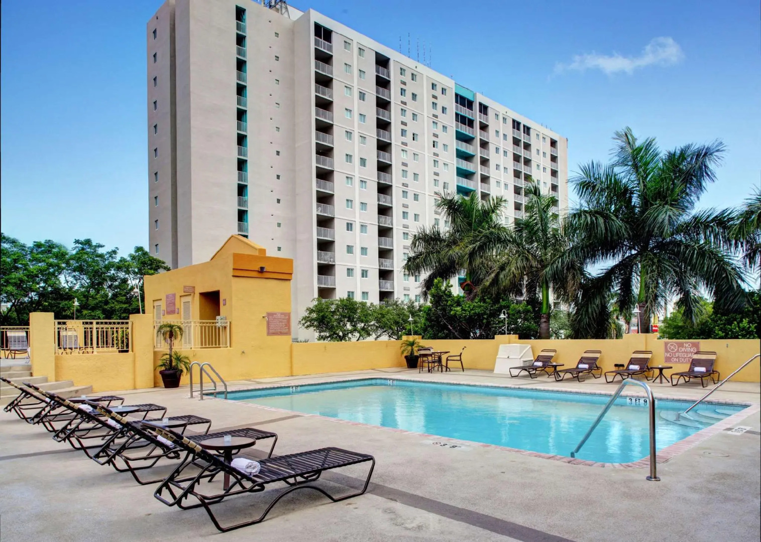 Photo - Hampton Inn & Suites Miami Airport South/Blue Lagoon