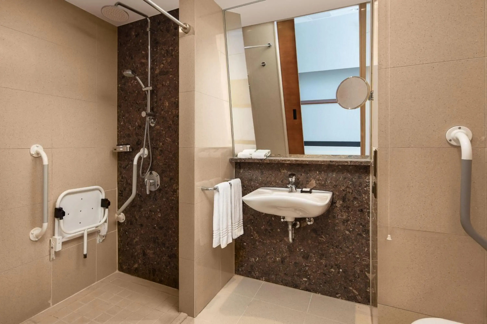 Photo - Sheraton Istanbul Levent