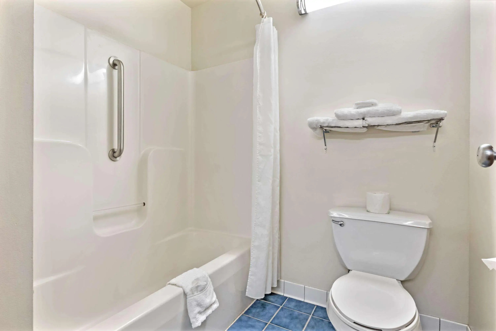 Photo - Best Western Clearlake Plaza