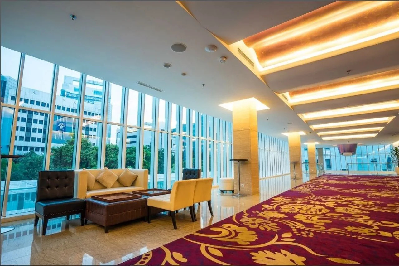 Photo - JS Luwansa Hotel and Convention Center