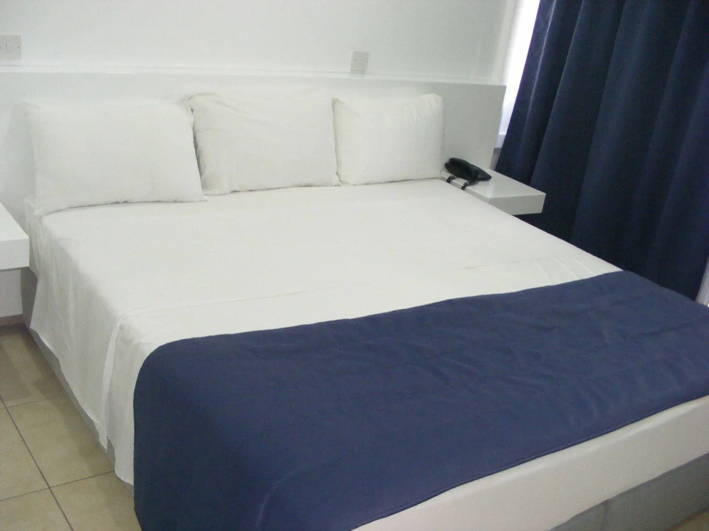 Photo - Sun Hall Hotel