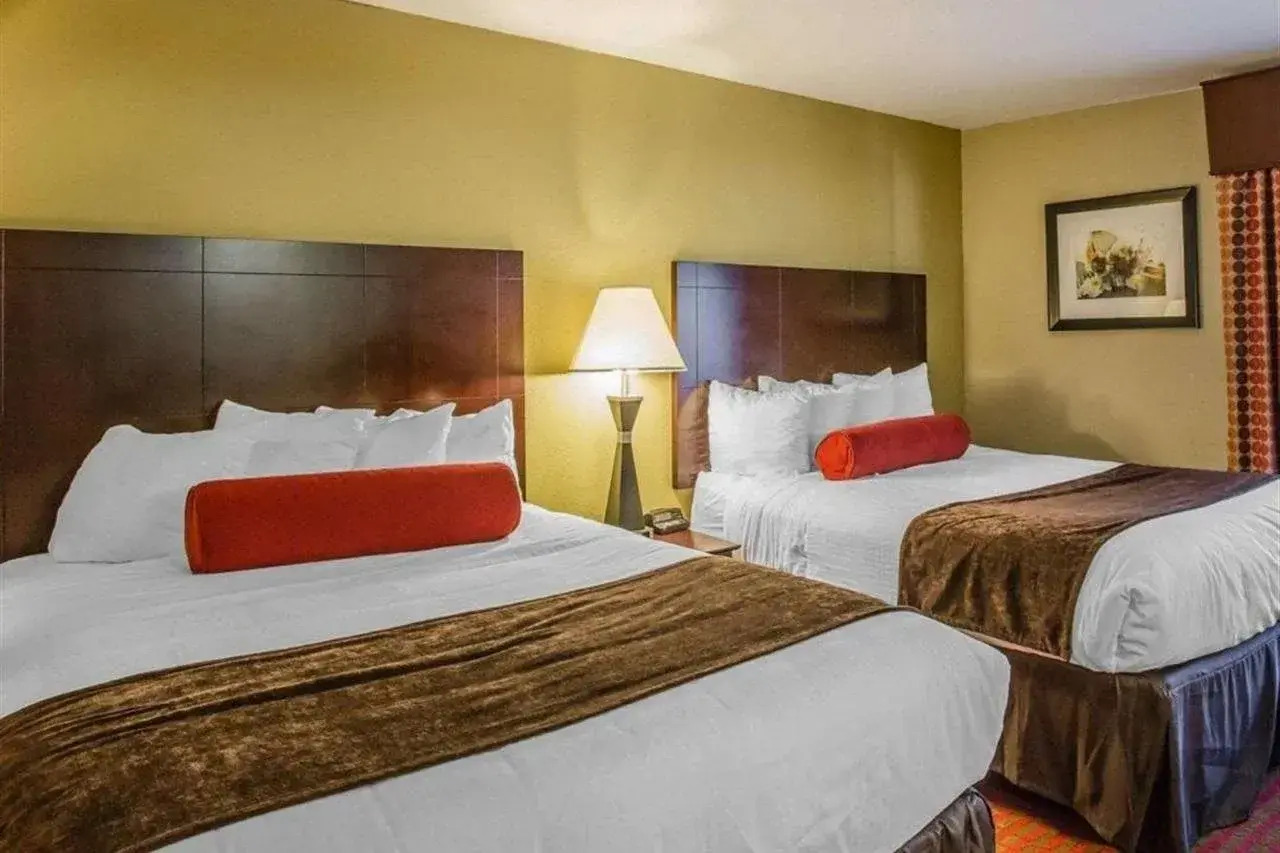 Photo - Quality Suites Nashville Airport