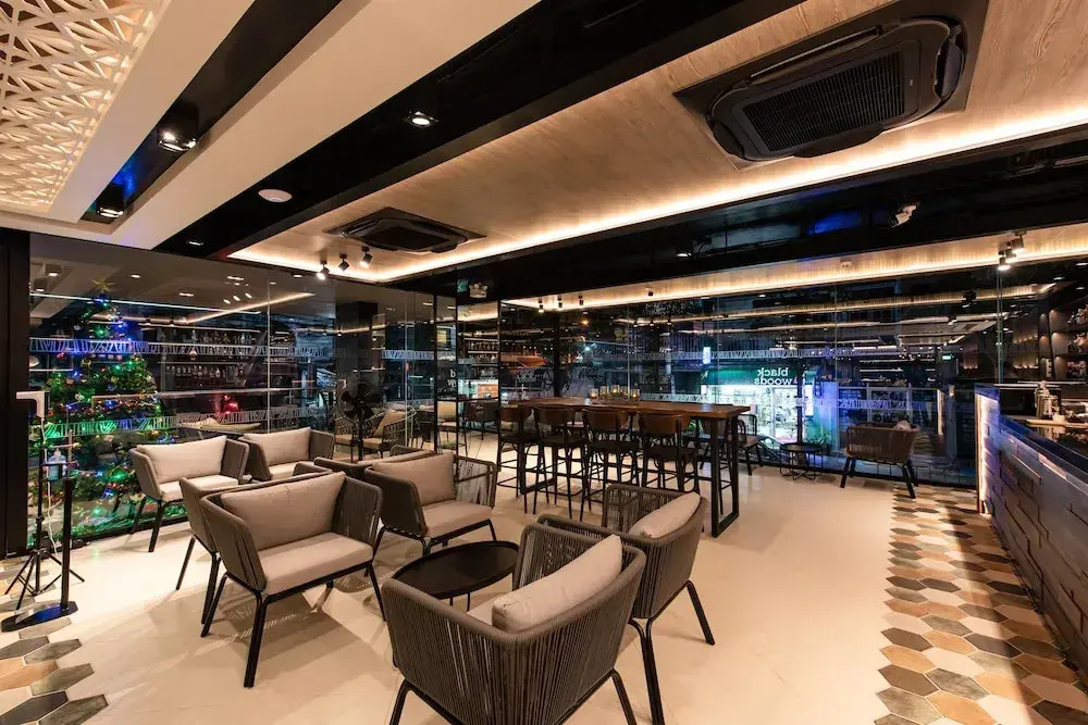 Foto - Blackwoods Hotel Pattaya - SHA Extra Plus