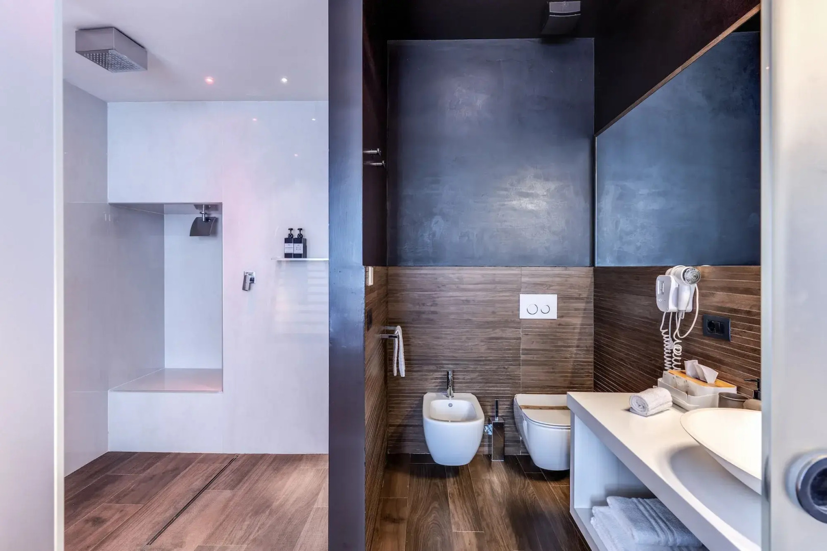 Foto - DC Collection Spagna