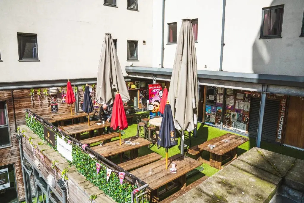 Photo - a&o Edinburgh City