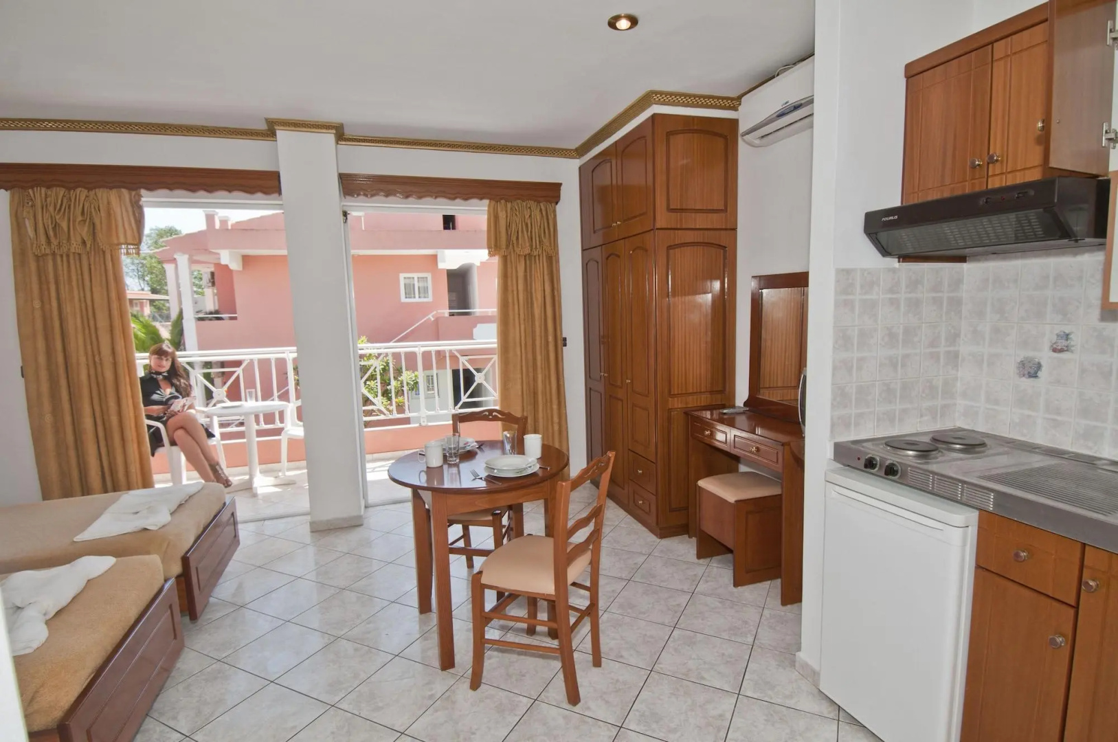 Photo - Angelina Hotel & Apartments