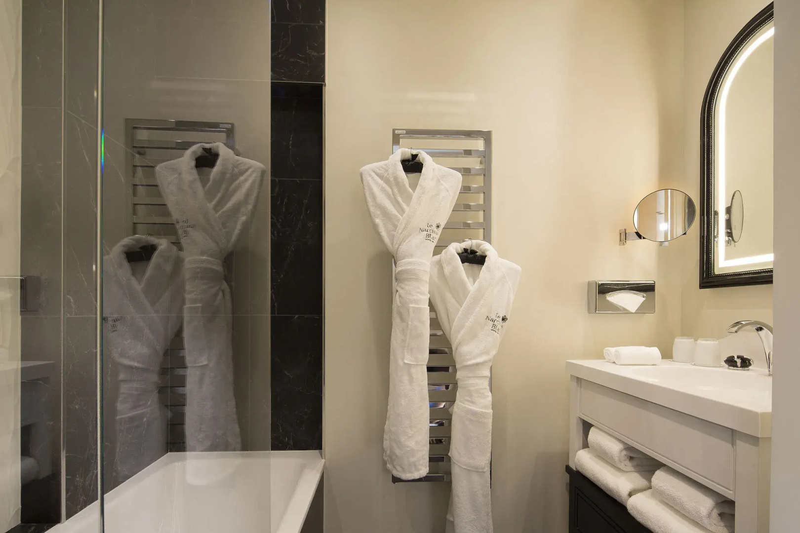 Photo - Hotel Le Narcisse Blanc & Spa